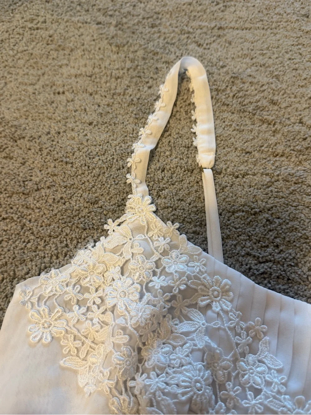 FLORA white lace